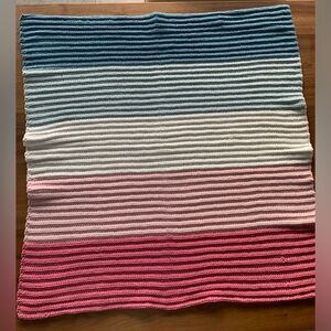 NEW 💕🎁Hand crocheted 30” x 30” baby blanket. 100% acrylic Baby Soft yarn.